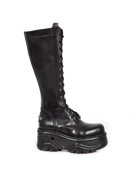 Boot M-235-C3 Classic Punk Lace-Up Platform Boot with lace through sole