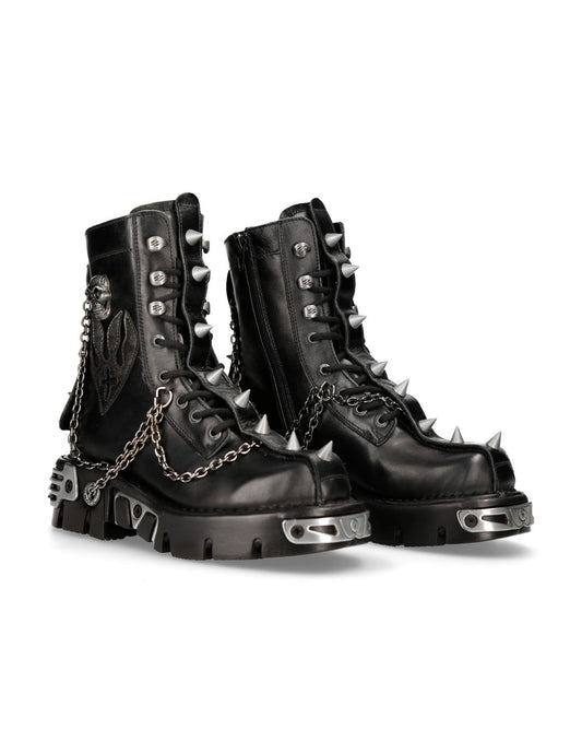 Stegosaurus Spiked Combat Boots M-141-C2 Punk Chain Details